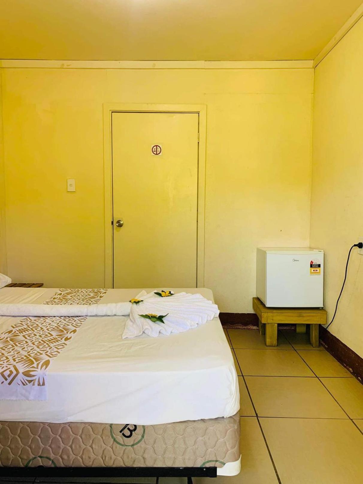 Transit Motel Mulifanua Bagian luar foto
