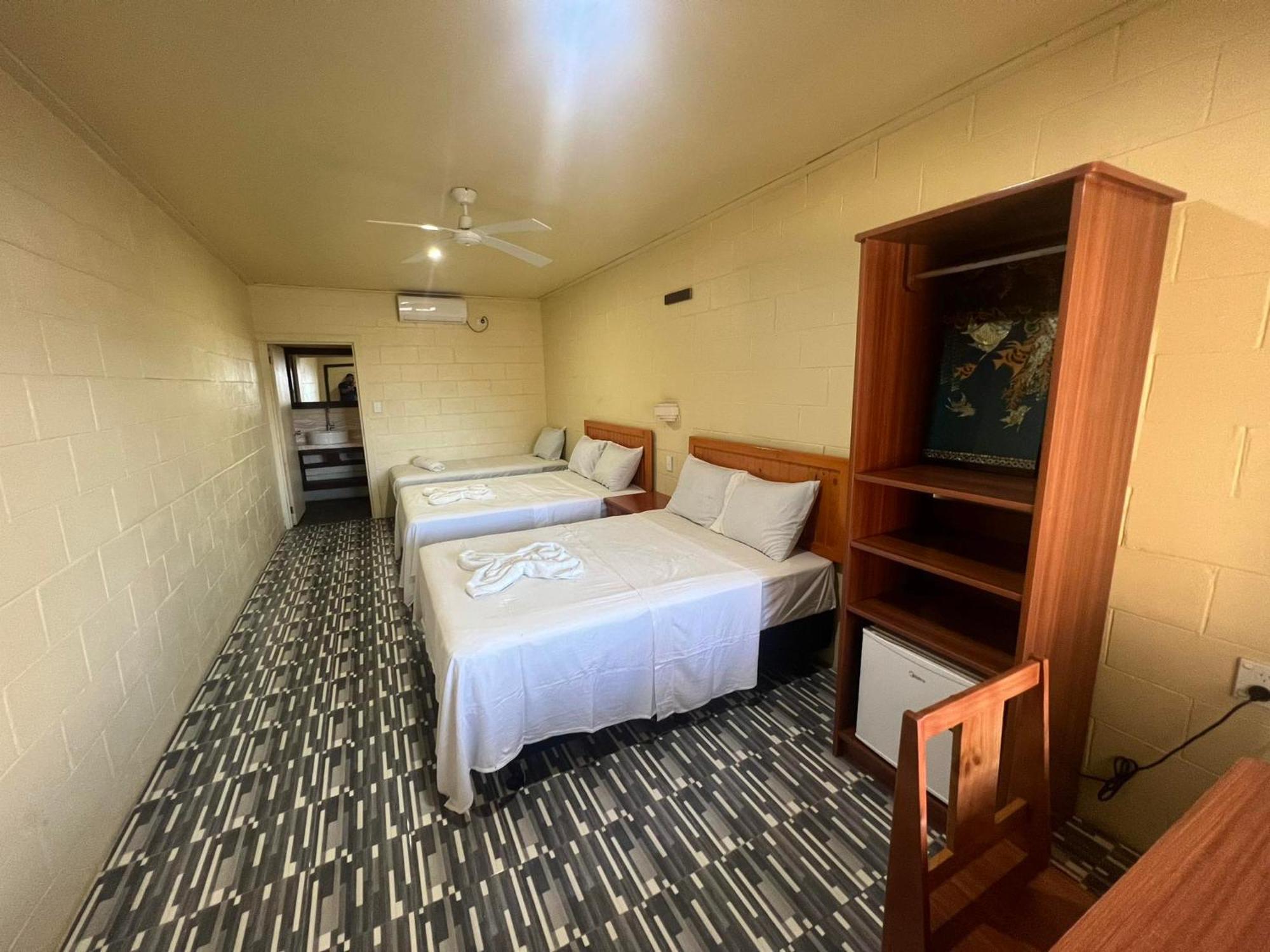 Transit Motel Mulifanua Bagian luar foto