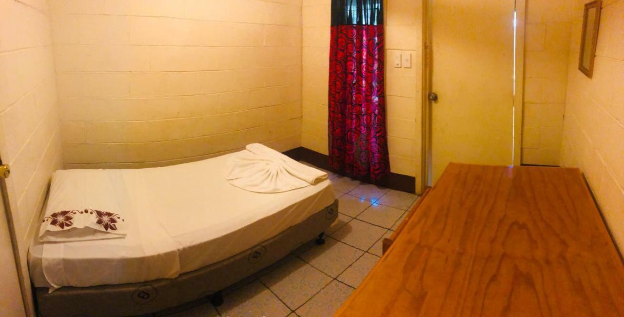 Transit Motel Mulifanua Bagian luar foto
