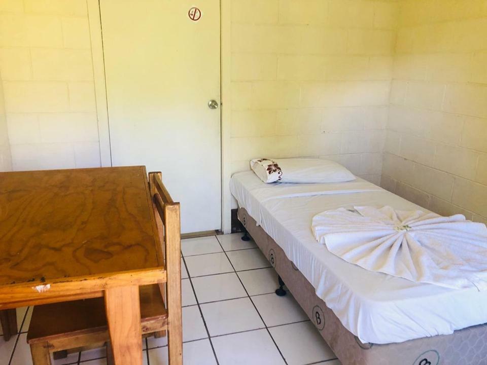 Transit Motel Mulifanua Bagian luar foto