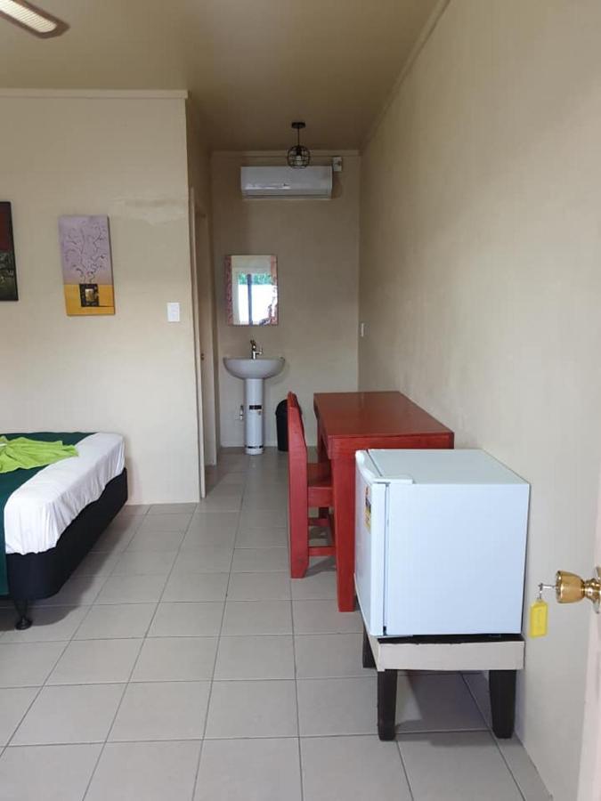 Transit Motel Mulifanua Bagian luar foto
